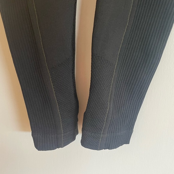 GYMSHARK Workout Leggings - Picture 4 of 4